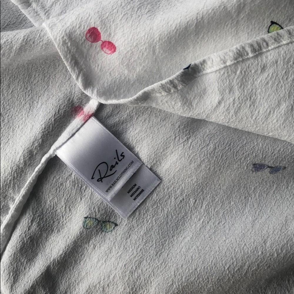 RAILS - Picture 4 of 4